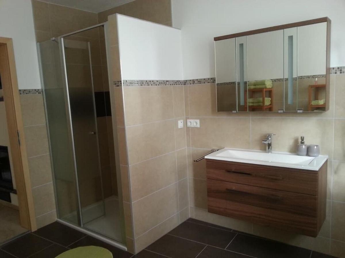Falkenberg  Ferienwohnung Und Sommerhaus Unter Der Burg מראה חיצוני תמונה